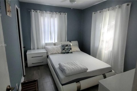 Casa en venta en Fort Lauderdale, Florida, 2 dormitorios, 136.57 m2 № 2168063 - foto 6