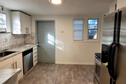 Casa en venta en Fort Lauderdale, Florida, 2 dormitorios, 136.57 m2 № 2168063 - foto 17