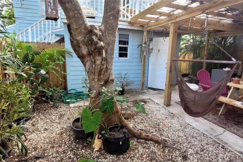 Casa en venta en Fort Lauderdale, Florida, 2 dormitorios, 136.57 m2 № 2168063 - foto 2