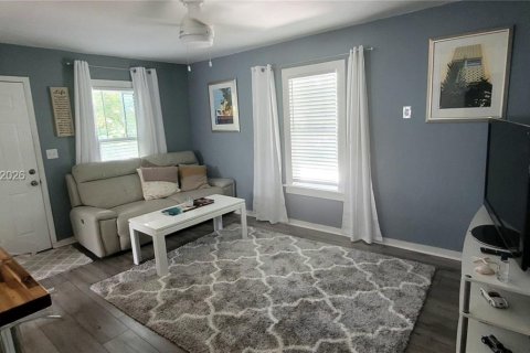 Casa en venta en Fort Lauderdale, Florida, 2 dormitorios, 136.57 m2 № 2168063 - foto 13