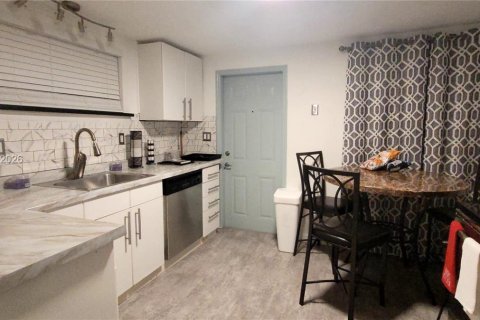 Casa en venta en Fort Lauderdale, Florida, 2 dormitorios, 136.57 m2 № 2168063 - foto 15
