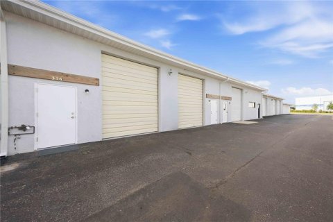 Commercial property in Venice, Florida 287.63 sq.m. № 2377813 - photo 5