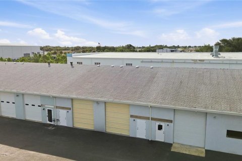 Commercial property in Venice, Florida 287.63 sq.m. № 2377813 - photo 29