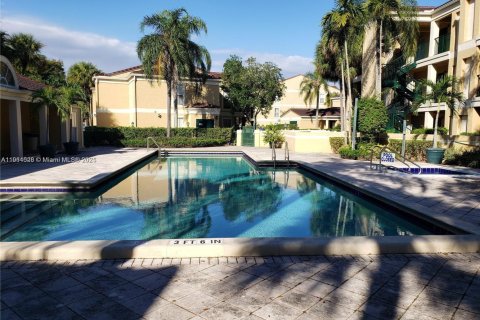 Condo in Coral Springs, Florida, 1 bedroom  № 1970245 - photo 19