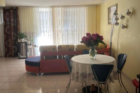 Estudio en el Condominio en Hallandale Beach, Florida № 2245185