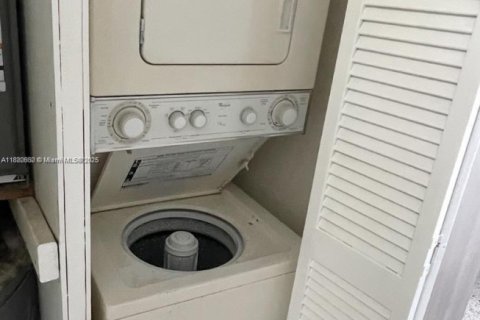 Casa en alquiler en Key Largo, Florida, 3 dormitorios, 89.19 m2 № 1922096 - foto 9