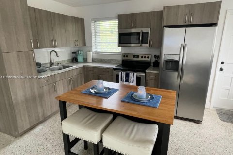 Casa en alquiler en Key Largo, Florida, 3 dormitorios, 89.19 m2 № 1922096 - foto 3