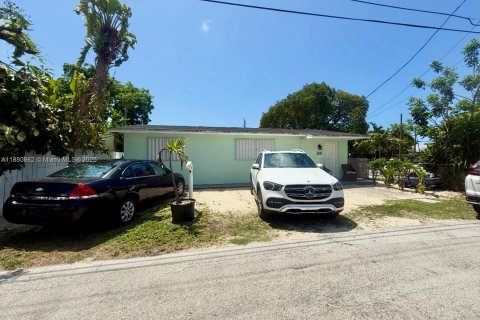 Casa en alquiler en Key Largo, Florida, 3 dormitorios, 89.19 m2 № 1922096 - foto 12