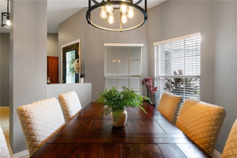 Townhouse in Sanford, Florida 3 bedrooms, 181.25 sq.m. № 2212033 - photo 13