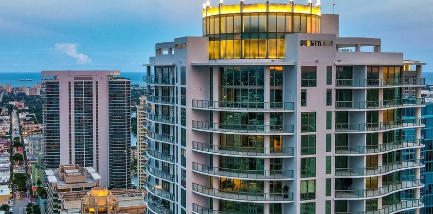 100 LAS OLAS in Fort Lauderdale, Florida № 37632
