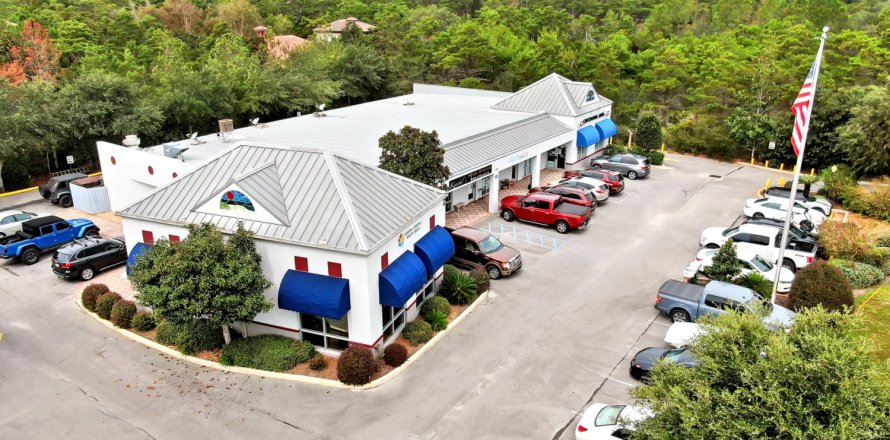 Commercial property in Santa Rosa Beach, Florida № 561567