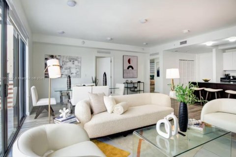 Copropriété à louer à Miami, Floride: 3 chambres, 145.86 m2 № 1972607 - photo 3