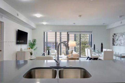 Copropriété à louer à Miami, Floride: 3 chambres, 145.86 m2 № 1972607 - photo 9