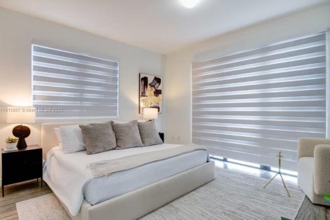 Copropriété à louer à Miami, Floride: 3 chambres, 145.86 m2 № 1972607 - photo 11