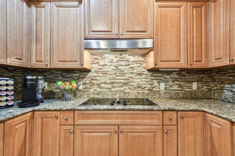 Townhouse in Clearwater, Florida 3 bedrooms, 235.04 sq.m. № 1720177 - photo 19
