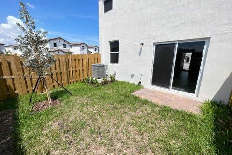Adosado en venta en Miami, Florida, 3 dormitorios, 123.65 m2 № 1952770 - foto 8