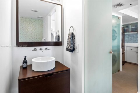 Condominio en venta en Miami Beach, Florida, 1 dormitorio, 79.71 m2 № 1994488 - foto 21