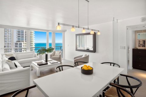 Condominio en venta en Miami Beach, Florida, 1 dormitorio, 79.71 m2 № 1994488 - foto 15