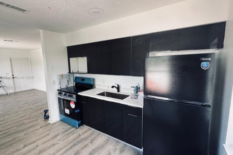 Propiedad comercial en venta en West Palm Beach, Florida, 264.96 m2 № 1845594 - foto 6