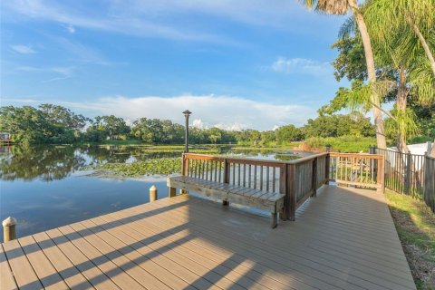 Villa ou maison à vendre à Tampa, Floride: 3 chambres, 175.86 m2 № 1898561 - photo 4