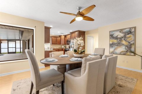 Villa ou maison à vendre à Tampa, Floride: 3 chambres, 175.86 m2 № 1898561 - photo 11
