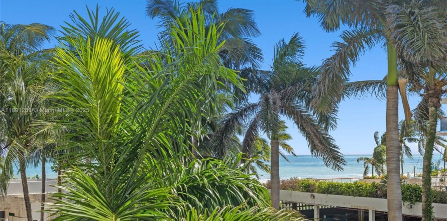 Condo à Miami Beach, Floride, 1 chambre  № 1944559