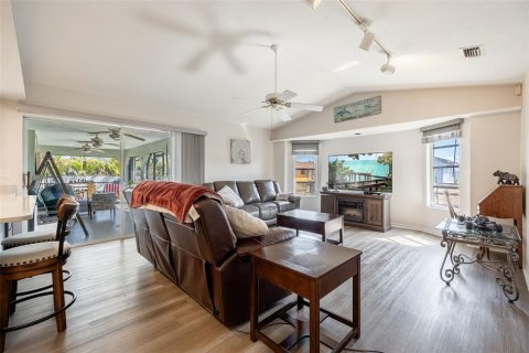 Casa en alquiler en Port Charlotte, Florida, 3 dormitorios, 190.91 m2 № 1591948 - foto 17