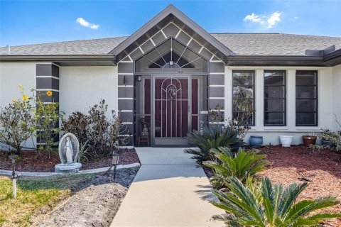 Casa en alquiler en Port Charlotte, Florida, 3 dormitorios, 190.91 m2 № 1591948 - foto 3