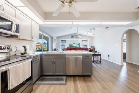 Casa en alquiler en Port Charlotte, Florida, 3 dormitorios, 190.91 m2 № 1591948 - foto 14