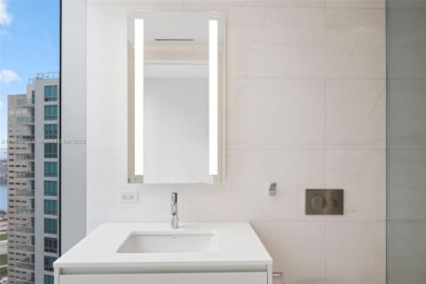 Купить кондоминиум в Майами, Флорида 4 спальни, 298.59м2, № 1967048 - фото 28