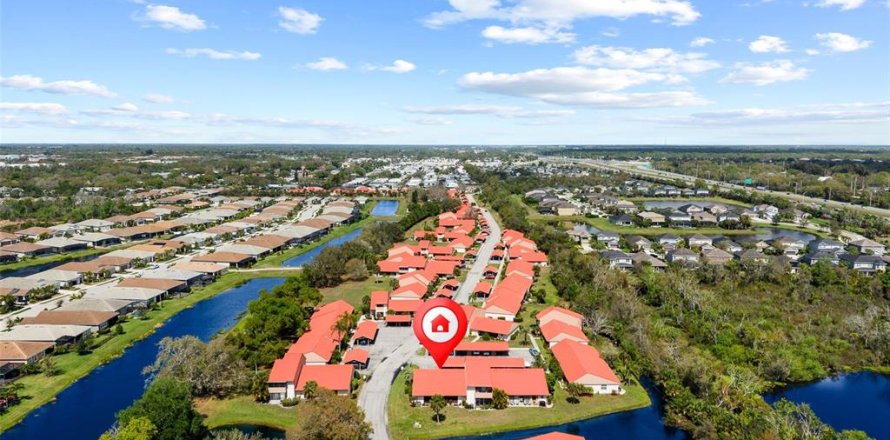 Condo in Sarasota, Florida, 2 bedrooms № 2151735