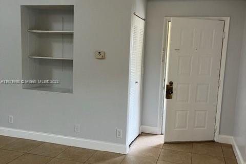 Condo in Sunrise, Florida, 2 bedrooms  № 1709559 - photo 5