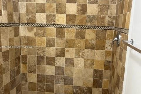 Condo in Sunrise, Florida, 2 bedrooms  № 1709559 - photo 9