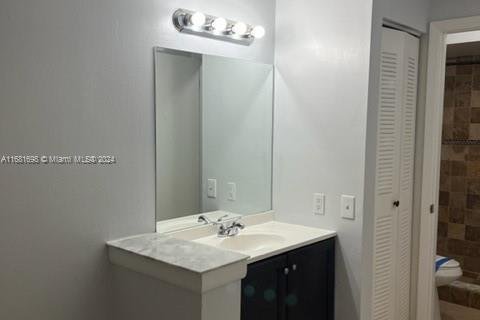 Condo in Sunrise, Florida, 2 bedrooms  № 1709559 - photo 10