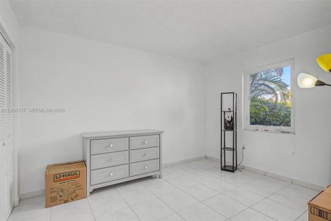 House in Homestead, Florida 5 bedrooms, 216.18 sq.m. № 2029565 - photo 8