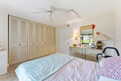 Condo in Clearwater, Florida, 1 bedroom  № 2236620 - photo 11