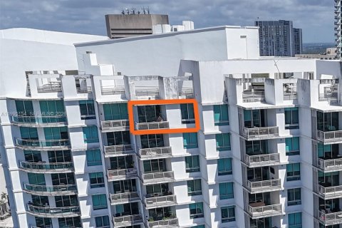 Снять в аренду кондоминиум в Майами, Флорида 1 спальня, 68.75м2, № 2062760 - фото 30
