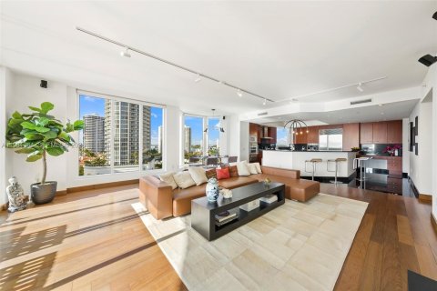 Condominio en venta en Aventura, Florida, 4 dormitorios, 372.07 m2 № 2047458 - foto 8