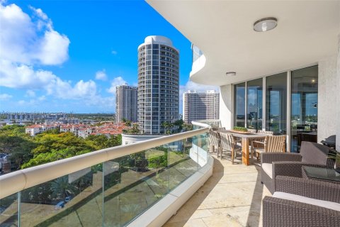 Condominio en venta en Aventura, Florida, 4 dormitorios, 372.07 m2 № 2047458 - foto 10