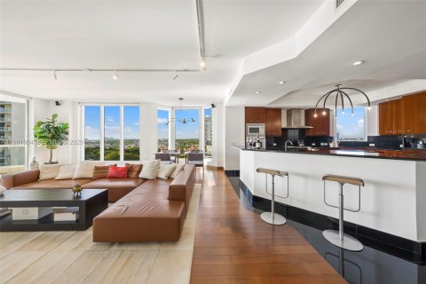 Condominio en venta en Aventura, Florida, 4 dormitorios, 372.07 m2 № 2047458 - foto 19