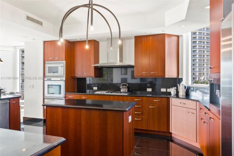 Condominio en venta en Aventura, Florida, 4 dormitorios, 372.07 m2 № 2047458 - foto 17