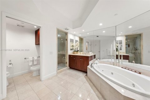 Condominio en venta en Aventura, Florida, 4 dormitorios, 372.07 m2 № 2047458 - foto 27