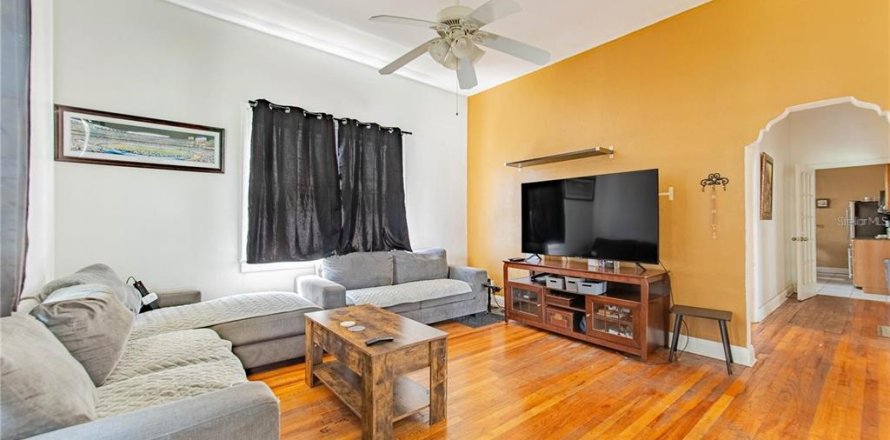 Casa en Tampa, Florida 3 dormitorios, 181.16 m2 № 1881225