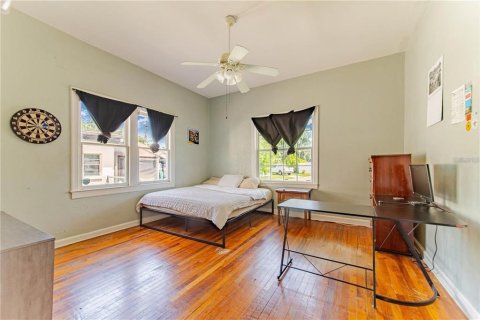 House in Tampa, Florida 3 bedrooms, 181.16 sq.m. № 1881225 - photo 5