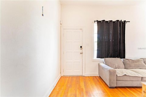 House in Tampa, Florida 3 bedrooms, 181.16 sq.m. № 1881225 - photo 4