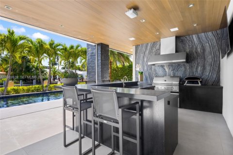 Casa en venta en Fort Lauderdale, Florida, 7 dormitorios, 859.53 m2 № 2062788 - foto 17