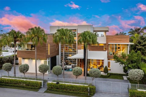 Casa en venta en Fort Lauderdale, Florida, 7 dormitorios, 859.53 m2 № 2062788 - foto 6