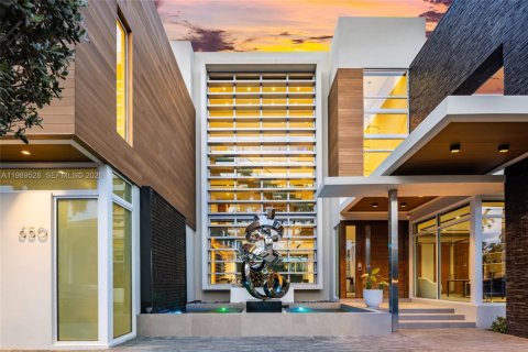 Casa en venta en Fort Lauderdale, Florida, 7 dormitorios, 859.53 m2 № 2062788 - foto 3