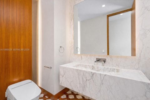 Casa en venta en Fort Lauderdale, Florida, 7 dormitorios, 859.53 m2 № 2062788 - foto 25