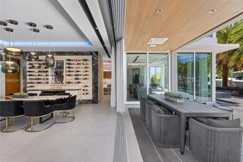 Casa en venta en Fort Lauderdale, Florida, 7 dormitorios, 859.53 m2 № 2062788 - foto 11